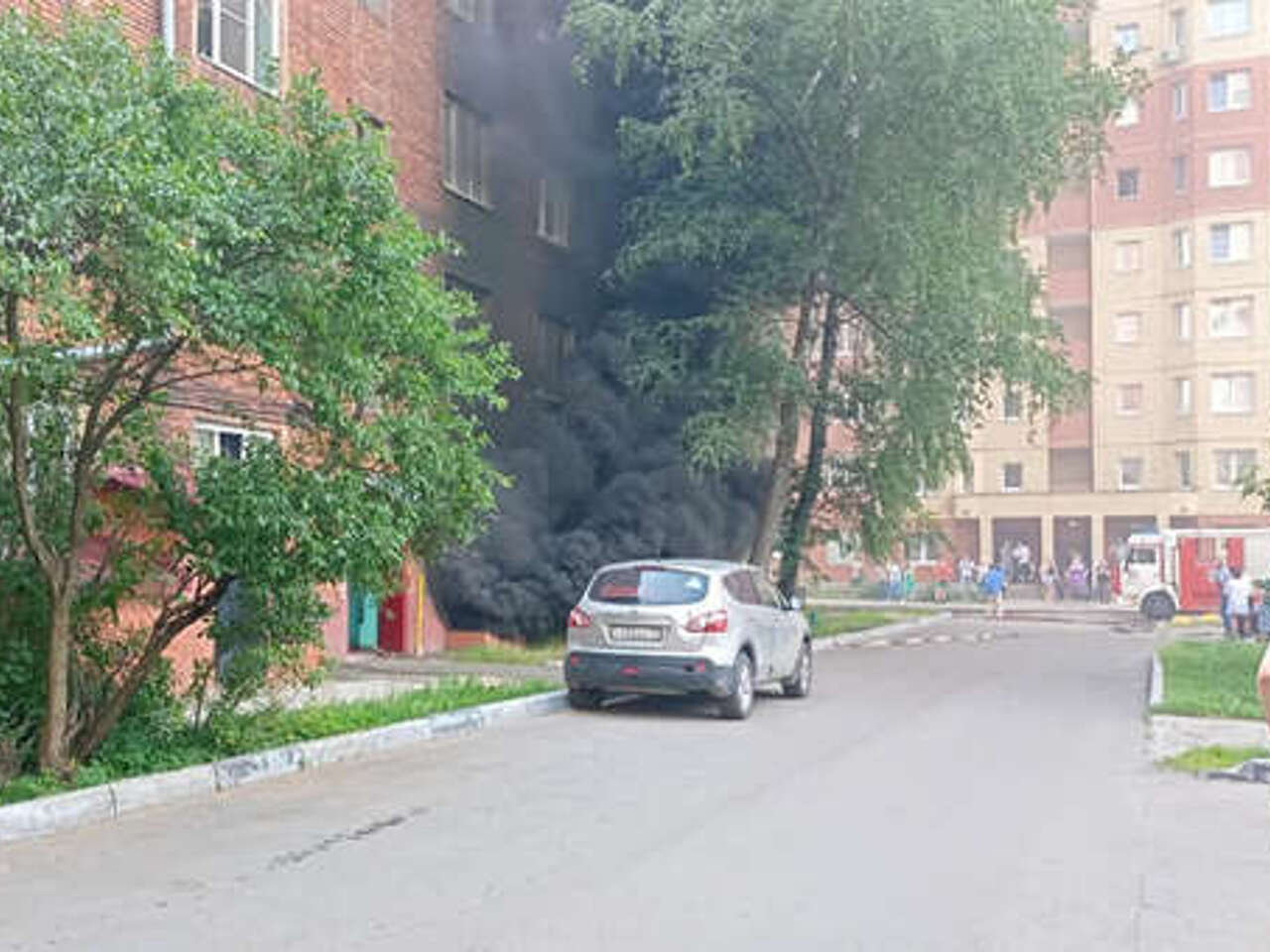 МЧС: пожарные ликвидировали открытое горение в подвале дома в Балашихе -  Рамблер/новости