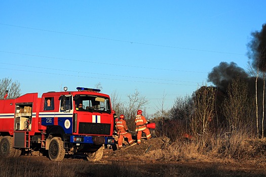 Пожары в лесах Ставропольского края предотвратят 1100 сотрудников и 400 единиц спецтехники