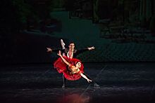 «Хорош, великолепен, обаятелен»: звезда российской балетной сцены Олег Ивенко выступил в Нижнем Новгороде