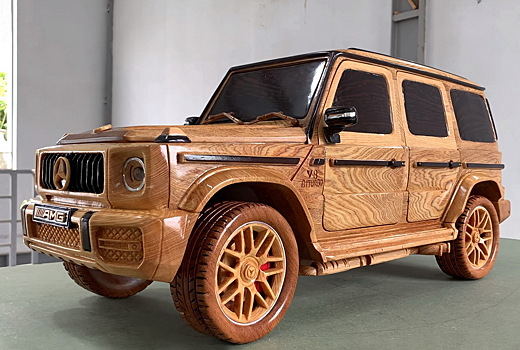 Видео: кусок дерева превратили в точную копию Mercedes-AMG G 63