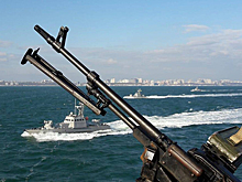 Украинским кораблям разрешили стрелять на поражение