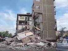 Из-под завалов обрушившейся пятиэтажки в Нижнем Тагиле спасли человека