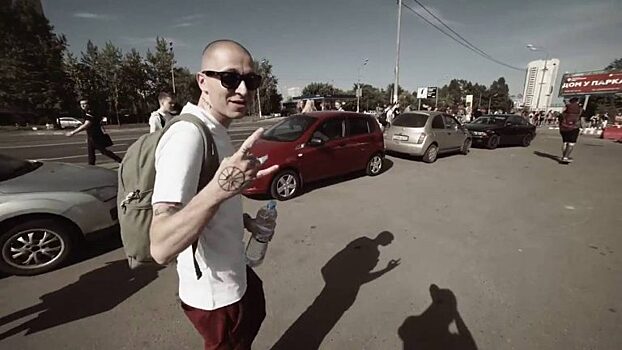 Есть ли автомобиль у Oxxxymironа?
