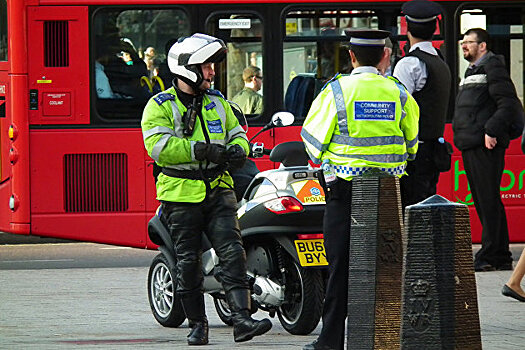 Власти Англии будут штрафовать бизнес за нарушение COVID-правил