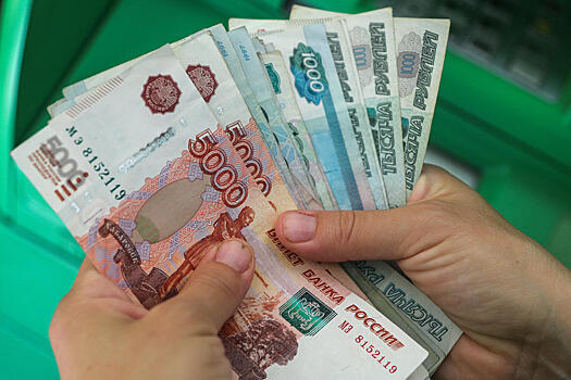 В Балаково чиновникам дали зеленый свет на огромные надбавки