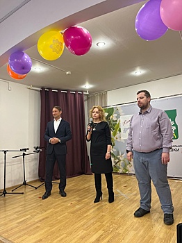 Депутат МГД Ольга Шарапова поздравила жительниц района с 8 марта