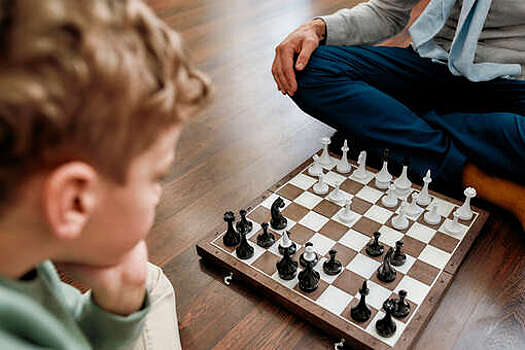 FIDE допустила российских шахматистов до 18 лет к участию в командных турнирах