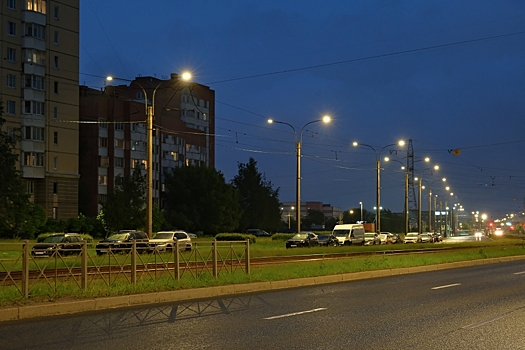 На Стародеревенской улице модернизировали наружное освещение
