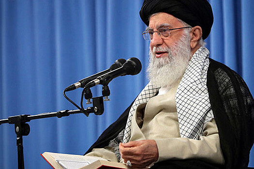 Хаменеи обвинил зарубежные СМИ в попытке повлиять на выборы в Иране