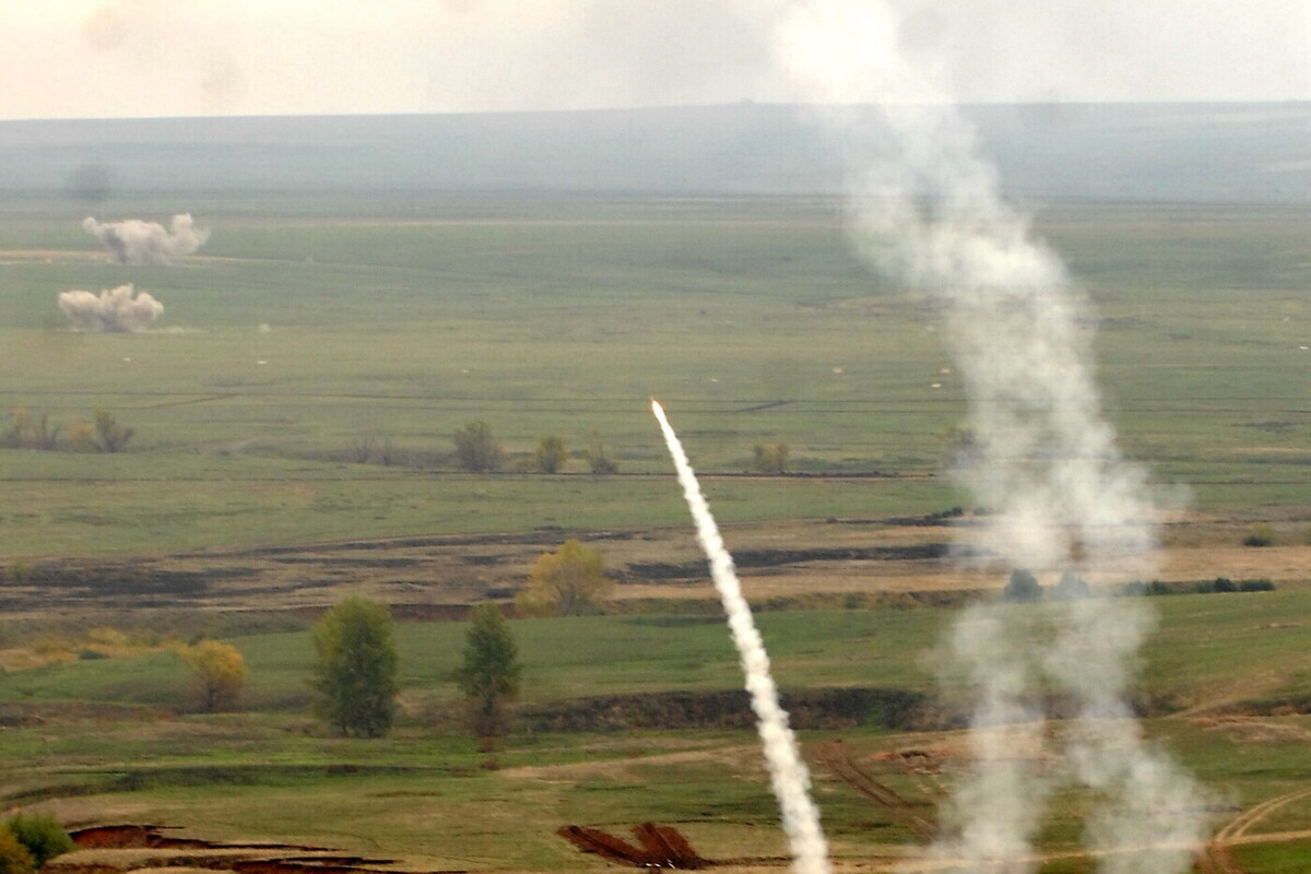 КНДР произвела пуск неопознанной баллистической ракеты