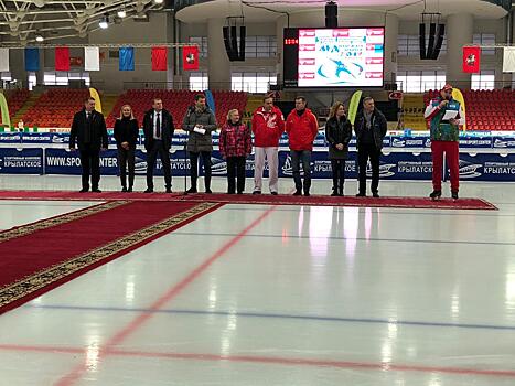 Конькобежцы из СЗАО завоевали медали на городских соревнованиях