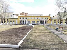 В Красноярске закрыли еще одну аварийную школу