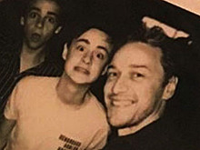 Джеймс МакЭвой поделился новыми фото со съемок «Оно 2»