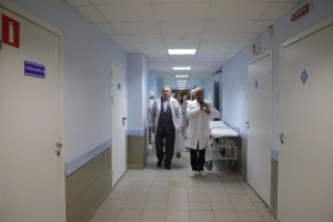 Василий Голубев поздравил с Днем медработника сотрудников системы здравоохранения Дона