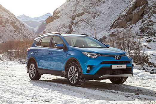 «Тойота» RAV4 стала самым популярным вседорожником России