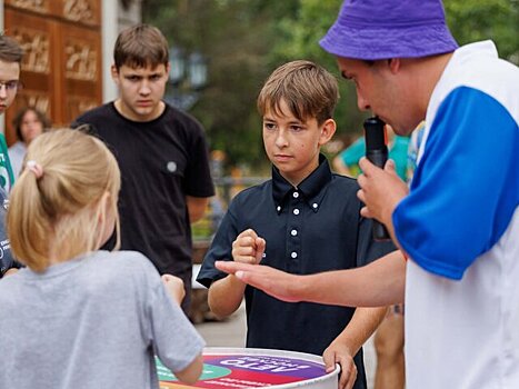 Суперфинал чемпионата по игре "Камень, ножницы, бумага" пройдет 7 сентября