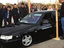 В Сызрани любители заниженных авто устроили встречу