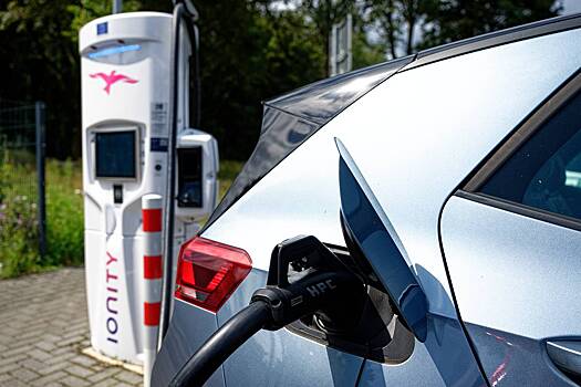 Некоторым автомобильным брендам предсказали исчезновение