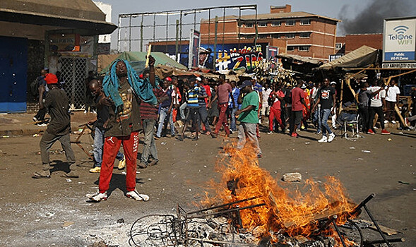Протесты открывают Кремлю алмазные копи Зимбабве