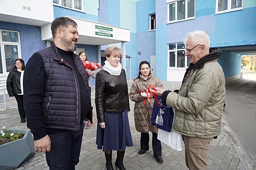 Четыре семьи получили новое жилье вместо аварийного в Дзержинске
