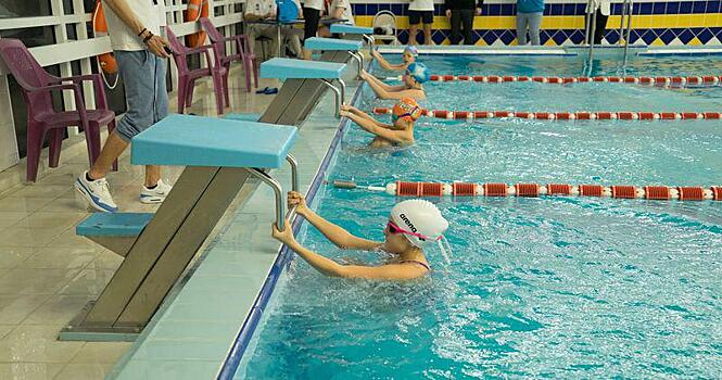 В Куркине названы имена победителей районного турнира по плаванию