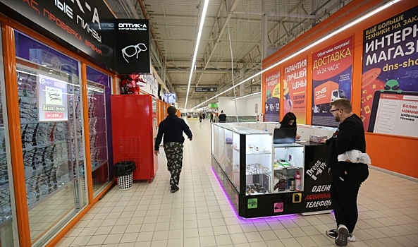 Почему одни магазины Волгограда работают в пандемию, а другие нет