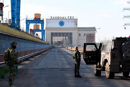 Власти Херсонской области сообщили, что сотрудники администрации Новой Каховки покинули город