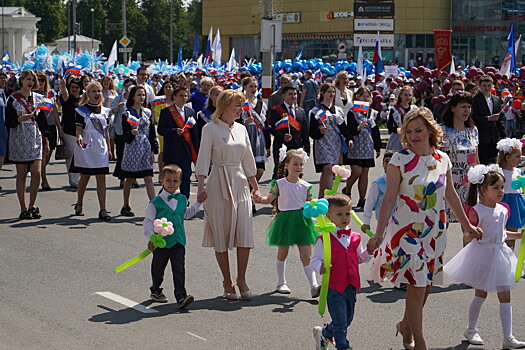 Праздничным парадом открылся День города в Дзержинске