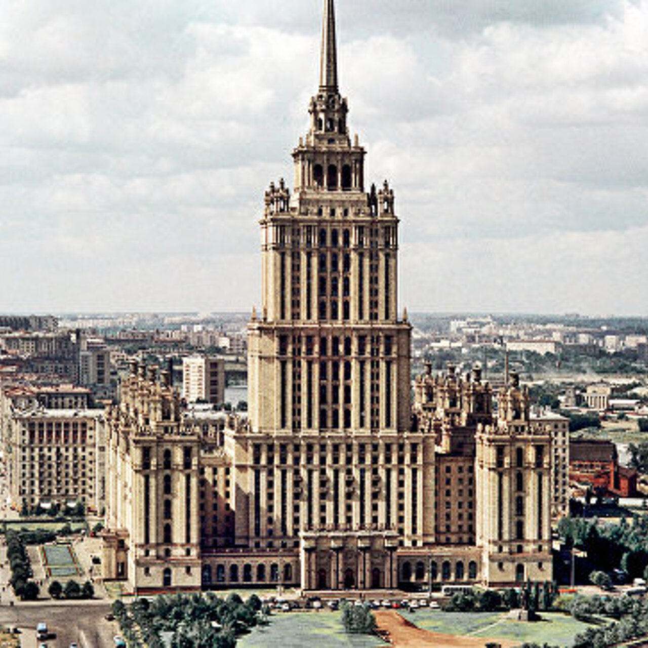 В отель в москве