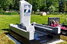В ЗелАО на месте захоронения установили памятник Владимиру Серегину