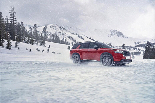 Nissan объявил цены на новый Pathfinder для России