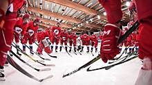 Матч между женскими сборными РФ и Канады по хоккею задерживается на неопределенный срок