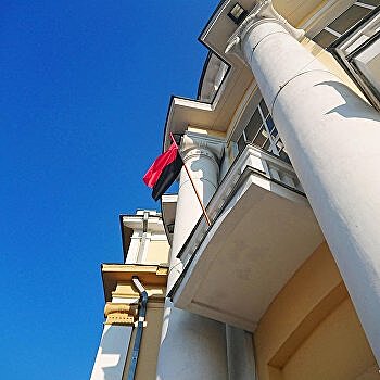 На здании областной администрации в Виннице впервые вывесили бандеровский флаг