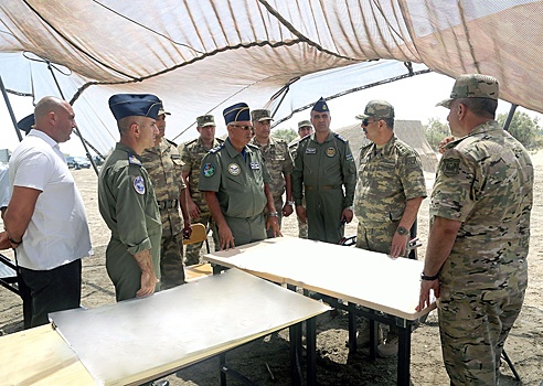 Азербайджан приостановил учебно-тренировочные полеты после крушения МиГ-29