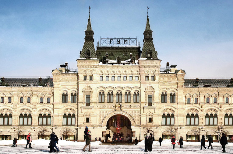 Верхние торговые ряды на красной площади в москве построены по проекту архитектора