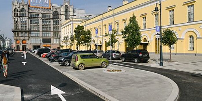 Две парковки в центре Москвы закроют 25 августа