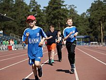 Юные курчатовцы сразились за право выступать на общегородской легкоатлетической эстафете