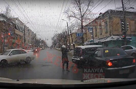 От калужской автомобилистки «сбежал» ее автомобиль