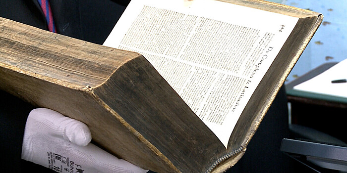 Прижизненные труды Иммануила Канта оцифруют в Калининграде