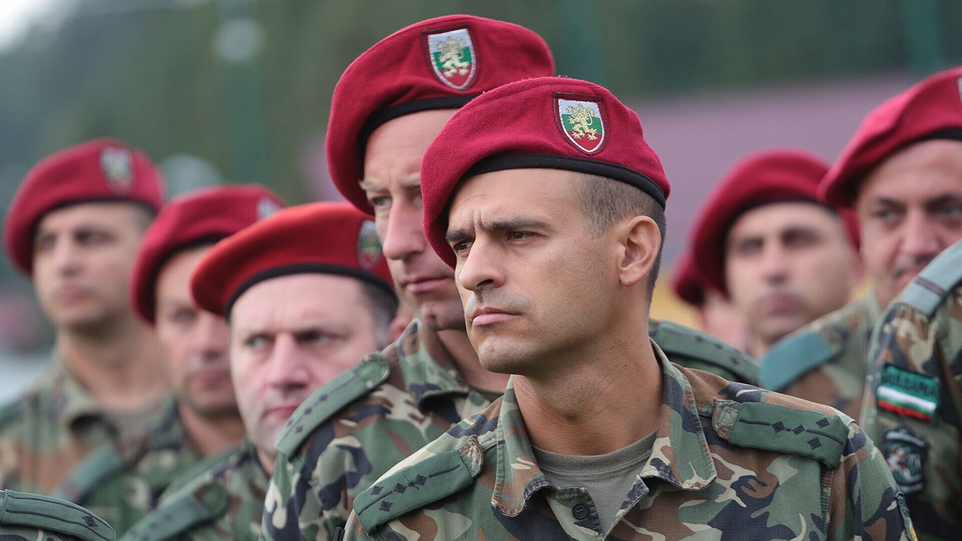 В Болгарии отказались отправлять войска на Украину