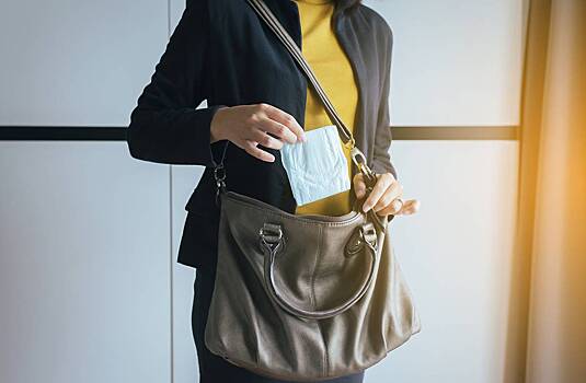 Женщинам дали рекомендации по выбору между тампонами и прокладками