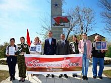 Волонтеры Бердянки поздравили тружеников тыла и детей войны с Днем Победы