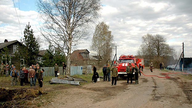 Посёлок в Хабаровском крае спасли от пожара