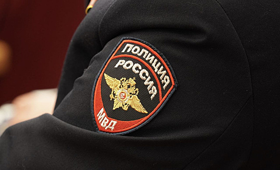 В Тольятти два парня ограбили 62-летнего мужчину в подъезде
