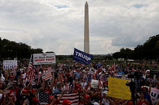 Митинги сторонников и противников Трампа прошли в Вашингтоне