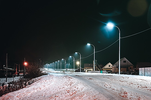 После вмешательства прокуратуры в 15 поселках Ишимского района установили уличное освещение