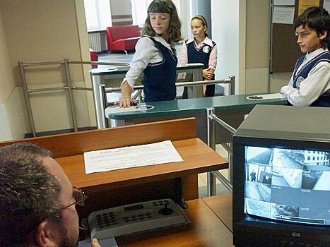 Во Владимире прошли внеплановые проверки школ на безопасность