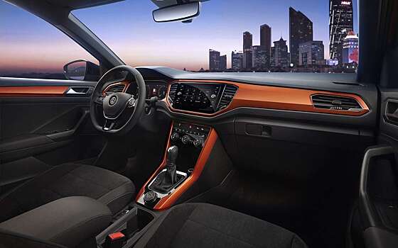 В России продают кроссовер Volkswagen T-Roc от 2,7 млн рублей