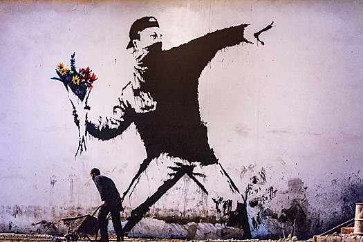 10 лучших граффити на выставке Бэнкси в Москве