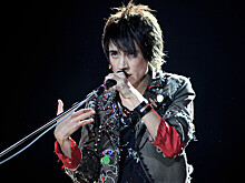 Земфира* продолжает избавляться от имущества в России